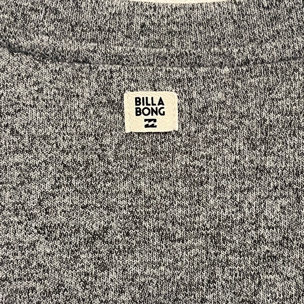 Billabong Women's Top, gray, new! oversized! - Picture 8 of 9